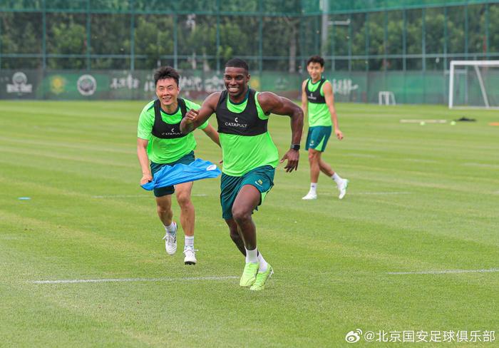 B体育网址-李磊发文粉碎转会传闻 要为北京国安战斗到最后